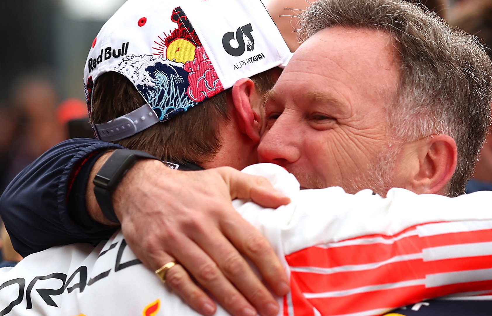 爱游戏tv-哈斯车队险胜法拉利，维斯塔潘扛起全队